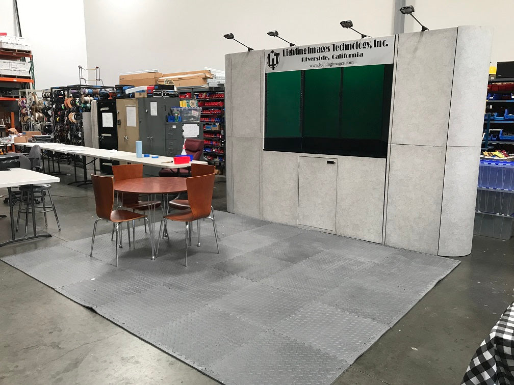 TRADE SHOW BOOTH SKYLINE....
