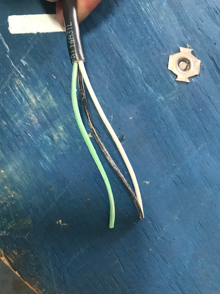 INTERPOWER E34347 (UL)us 3conductor 18AWG 995feet long (824mm2) SVT 105C 300V FT2/VW-1 CSA LL 7970114A31L