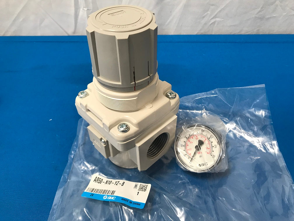 AR50-N10-YZ-B SMC REGULATOR, with 0-160 psi smc gauge