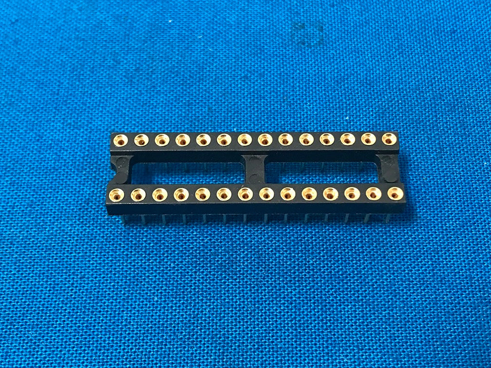 575-113328,110-13-328-41-001000 IC sockets 28 position gold pin circuit board solder type. (sold in lot of 5pcs)