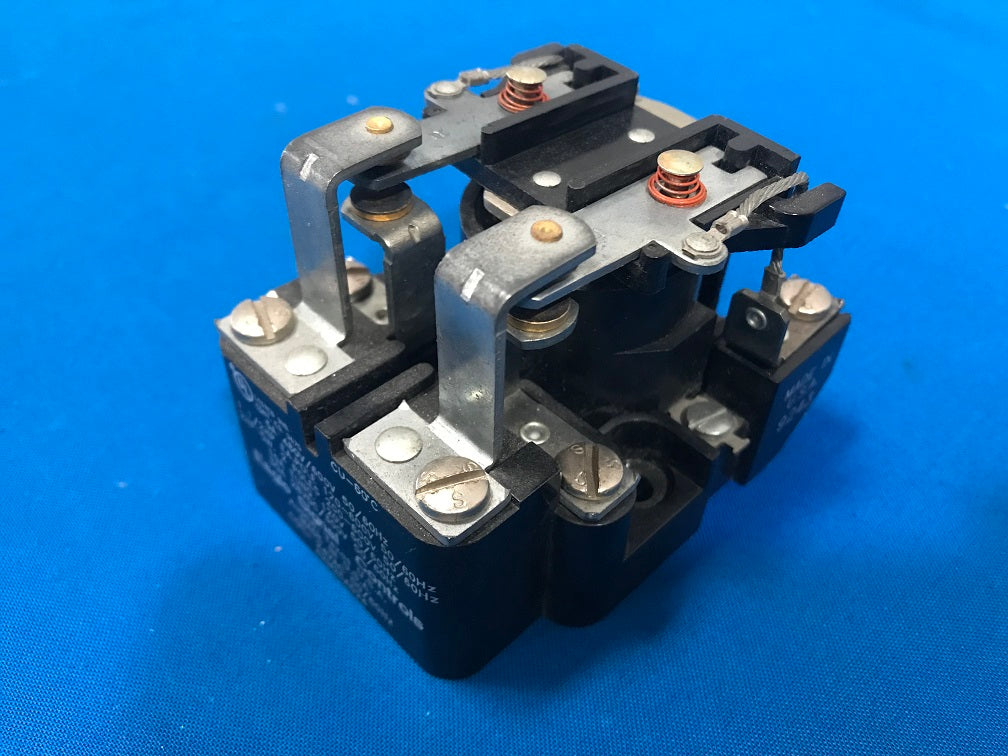 42M2CA024 Eagle Signal Control, Contactor, 2 poles, DPDT, Coil voltage, 24vac 50/60hz