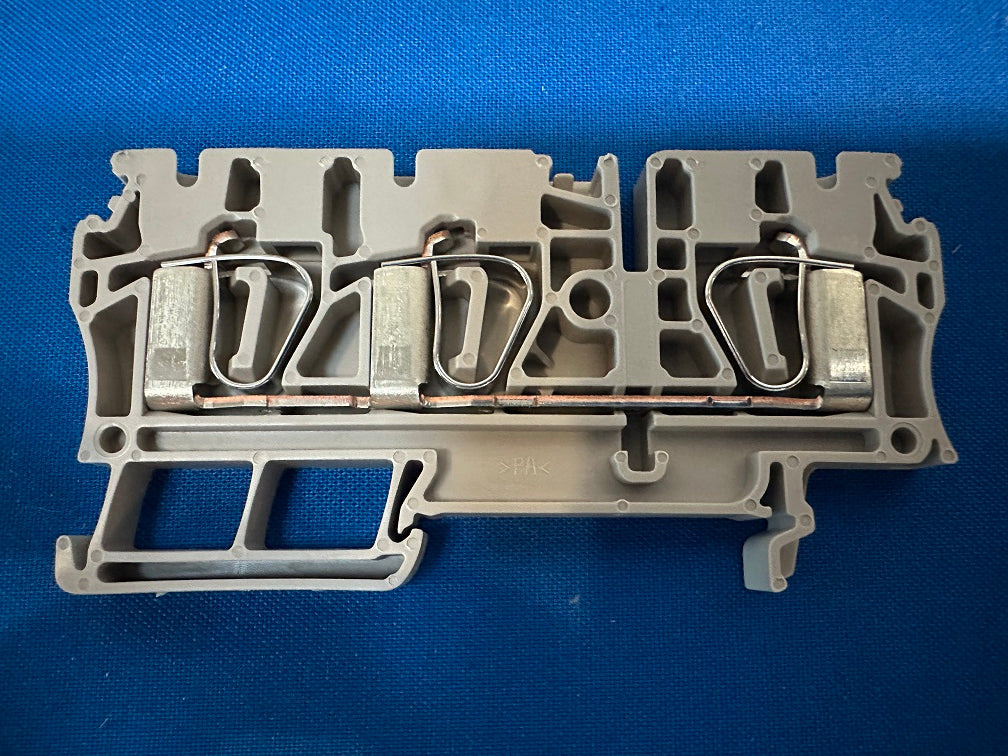 7904180000 ZDU 4/3AN weidmuller Terminal block 3 position feed through 10-26awg (sold in lot of 55pcs)
