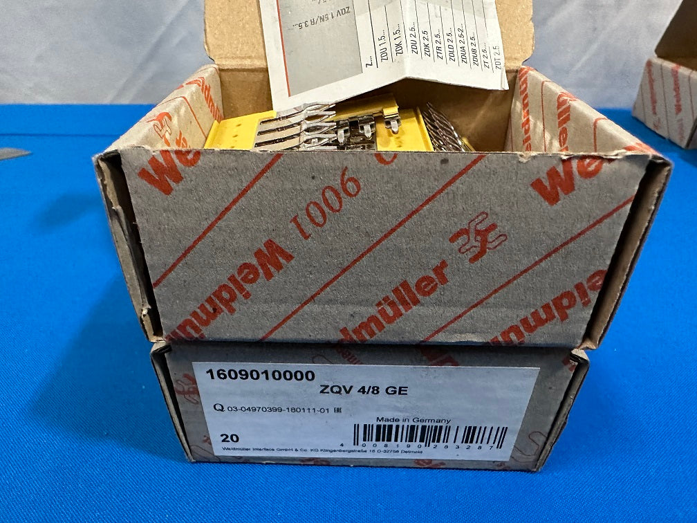 1609010000 WEIDMULLER ,8 position Terminal block, Cross connection jumper Flat pins (lot of 20)