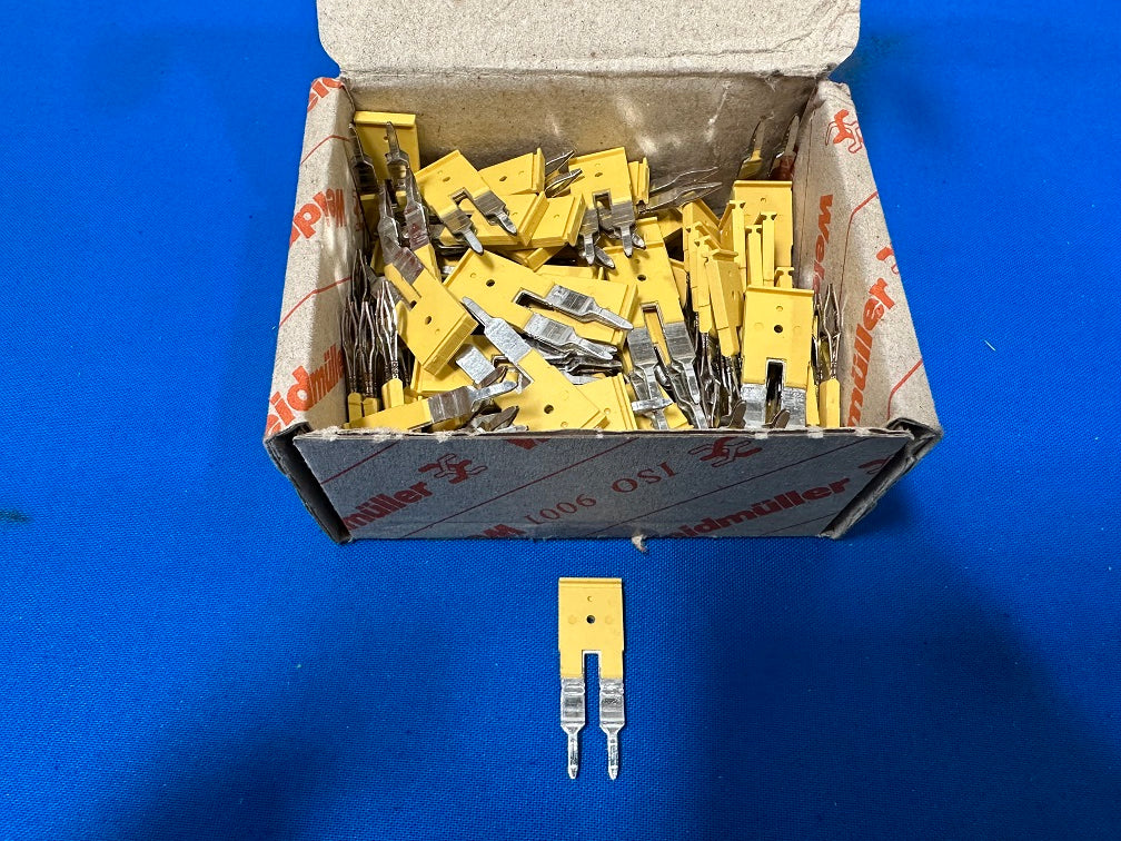 160895 ZQV 4/2 GE weidmuller 2 position terminal block, cross connection jumper flat pins. (lot of 114)