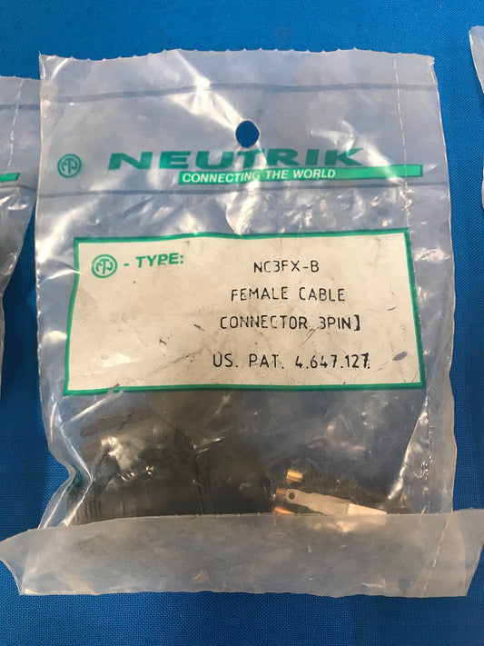 NC3FX-B NEUTRIK FEMALE CABLE CONNECTOR 3 PIN