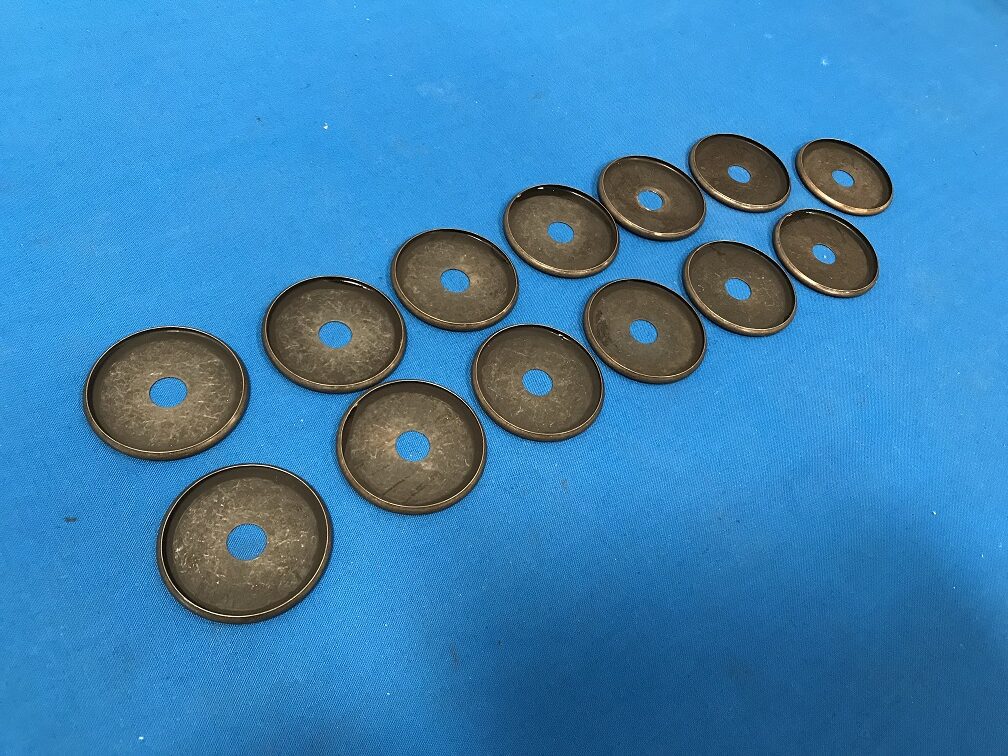 Check rings, Lamp parts  Antique brass. Used for 1/8 threaded rod. Dimentions: OD 1.995   ID hole .435 Sold in lot of 13pcs