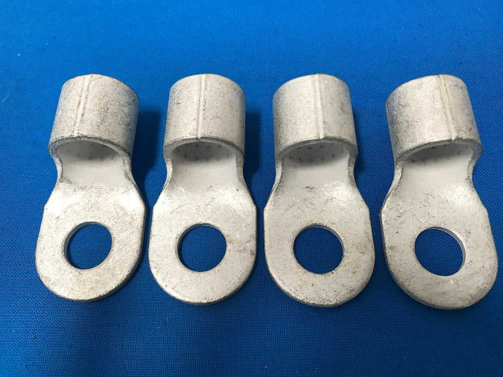 ETC 4/0    CABLE RING LUG Connector sold in lot of 4pcs  NEW....