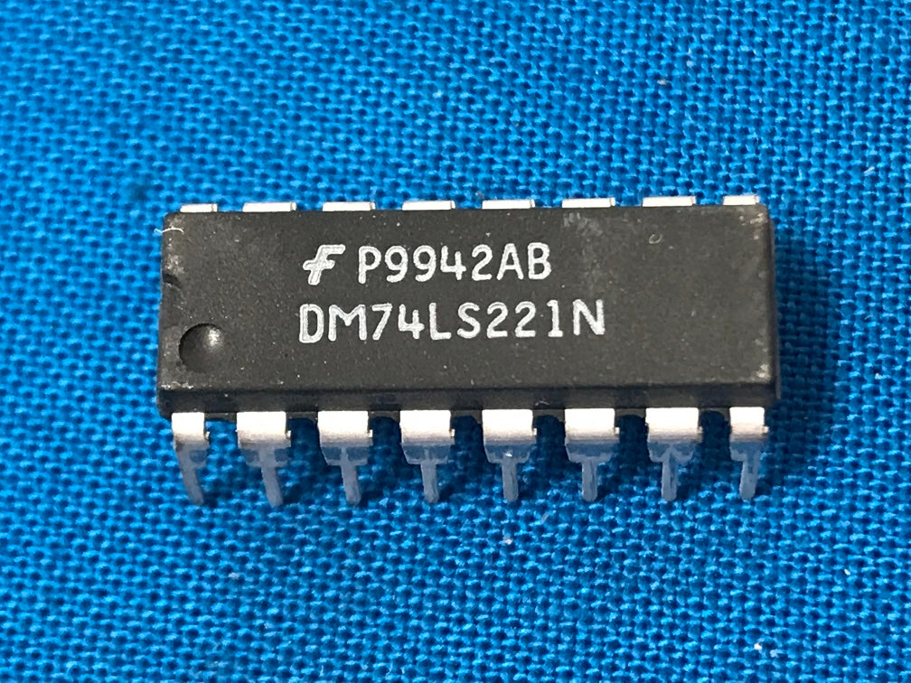 DM74LS221N   16 DIP   Integrated circuit (sold in lot of 11)