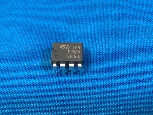 LM358N  ST Operational amplifier Dual OPAMP DIP8   (sold in lot of 19pcs)