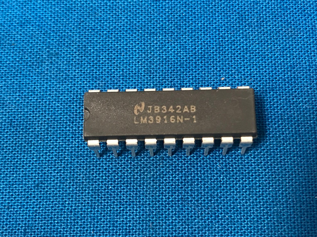 LM3916N-1  LED Display driver IC nsc dip-18    (sold in lot of 10pcs)