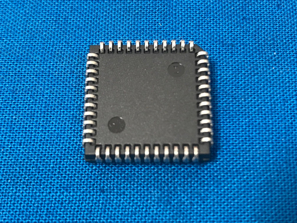 P80C31SBAA  Philips 8 bit micro controller (sold in lot 0f 8pcs)