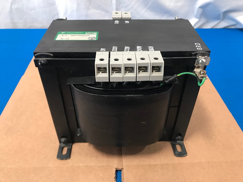 QUALITY TRANSFORMER  and ELECTRONICS MODEL NO. 8484, Step up Transformer, Size  6.250 x 7.50 x 6.50, it weight 48lbs