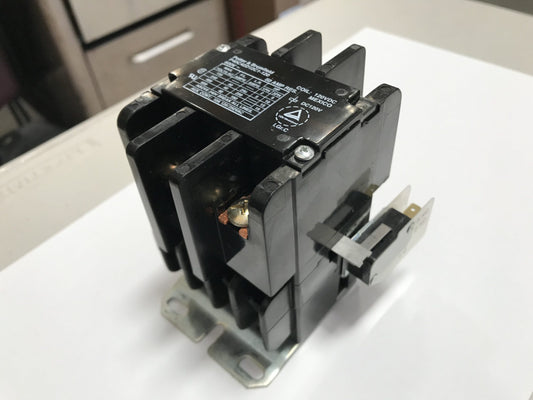 P40C42D12C1-120 CONTACTOR (POTTER AND BRUMFIELD)