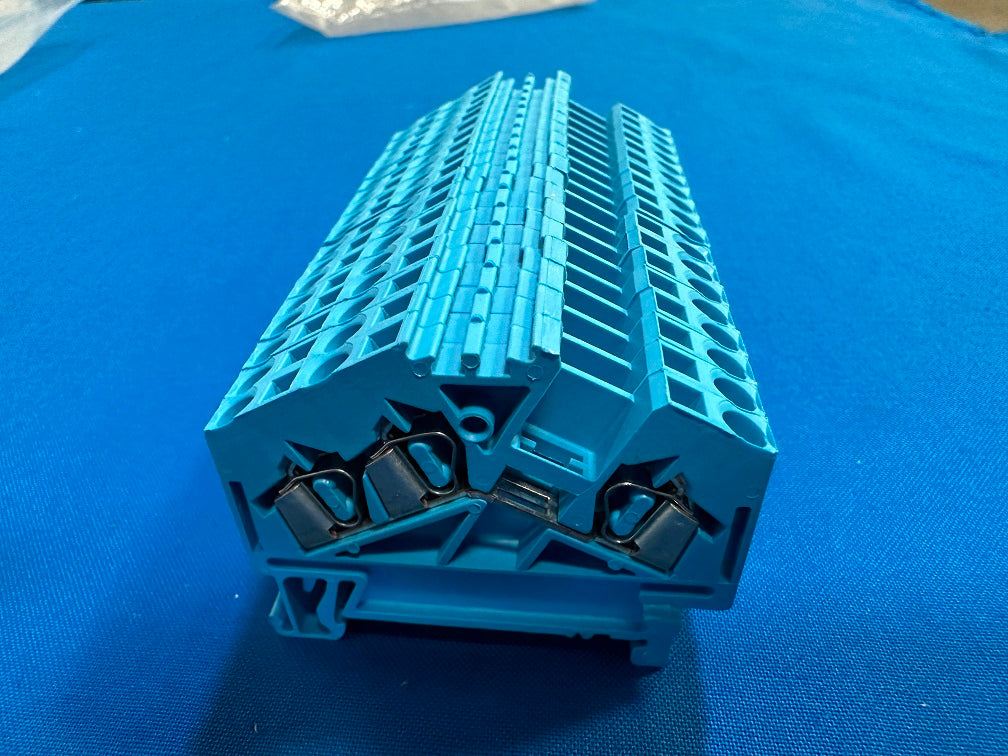 WAGO -  280-651 Terminal block 3 position feed thru blue 12 - 28awg wire (sold in lot of 18)