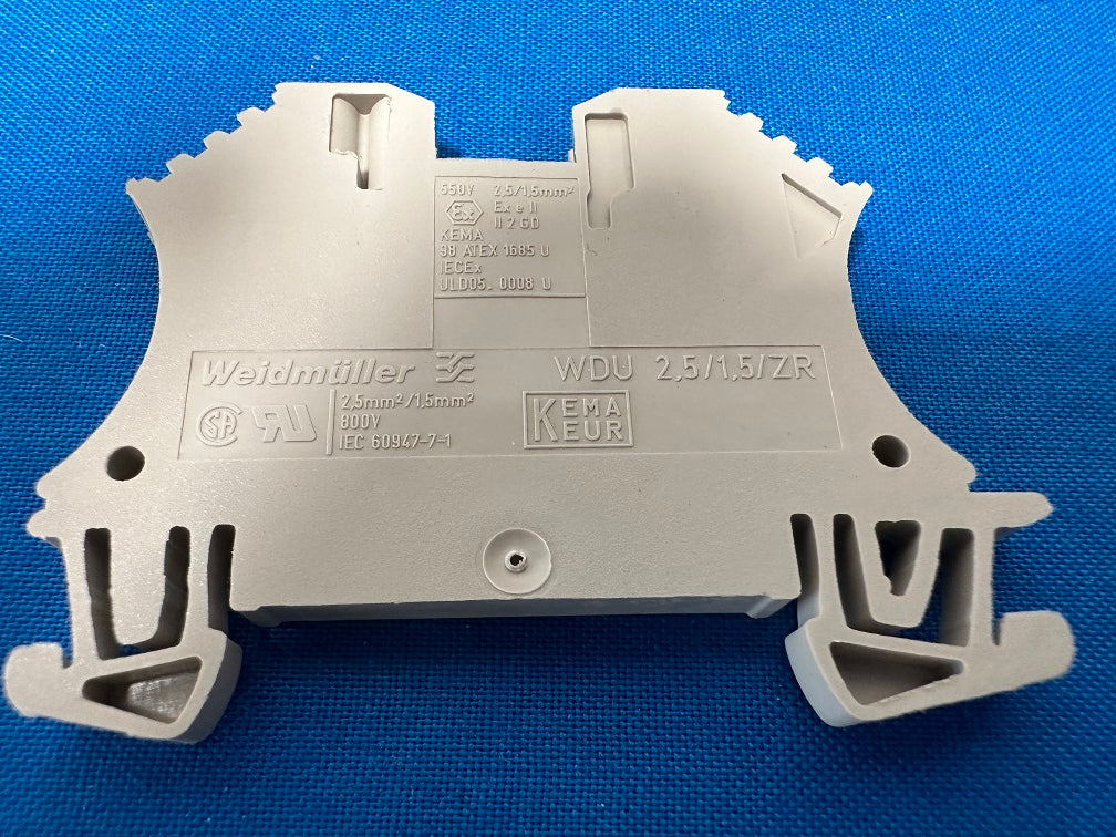 1024700000  WDU 2.5/1.5/ZR   Weidmuller feed thru terminal block  (sold in lot of 57 pcs)