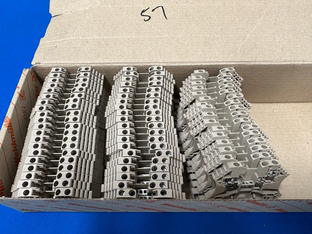 1024700000  WDU 2.5/1.5/ZR   Weidmuller feed thru terminal block  (sold in lot of 57 pcs)